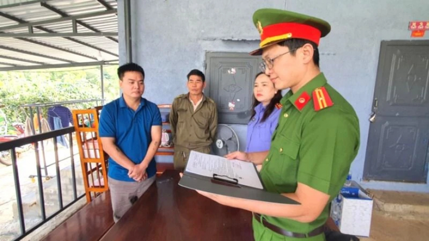 Bắt cặp vợ chồng sử dụng chiêu trò mê tín dị đoan lừa đảo chiếm đoạt gần 100 tỷ đồng